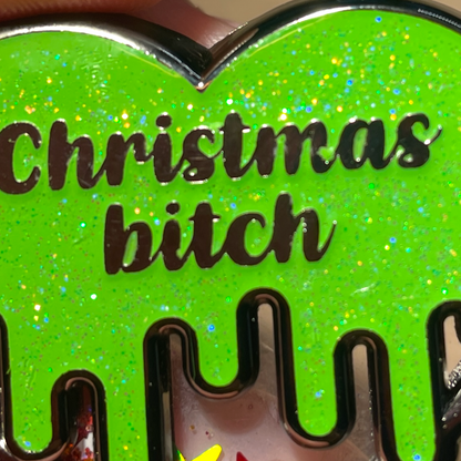 [CONTRÔLE TECHNIQUE] Pin en émail "Christmas bitch" vert à paillettes et paillettes liquides