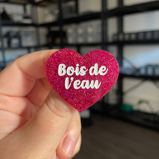Broche "Bois de l'eau" en acrylique à paillettes roses