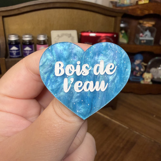 Broche "Bois de l'eau" en acrylique marbrée bleue à paillettes