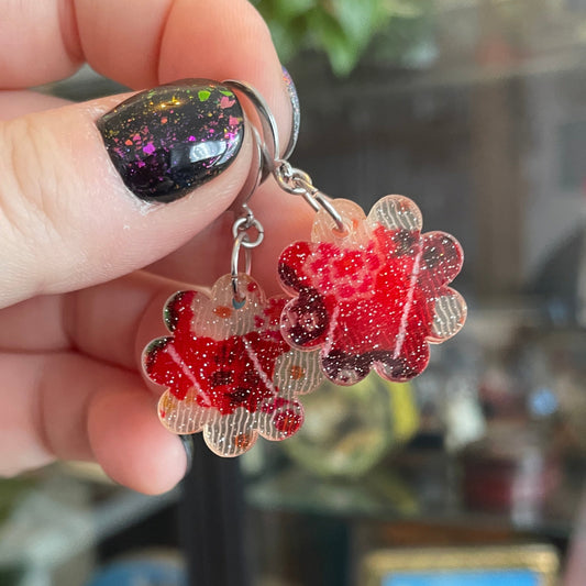 Petites boucles d'oreilles fleurs pendantes en acrylique japonaise avec du tissu multicolore