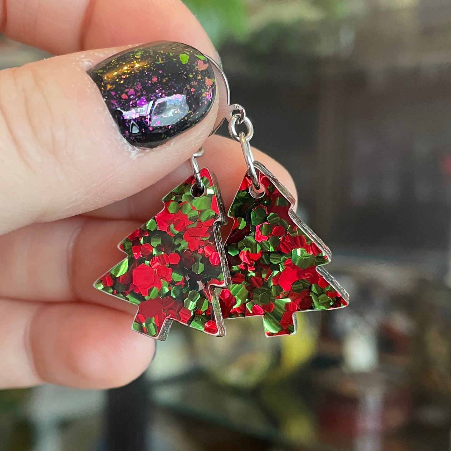 Mini boucles d'oreilles sapins pendants