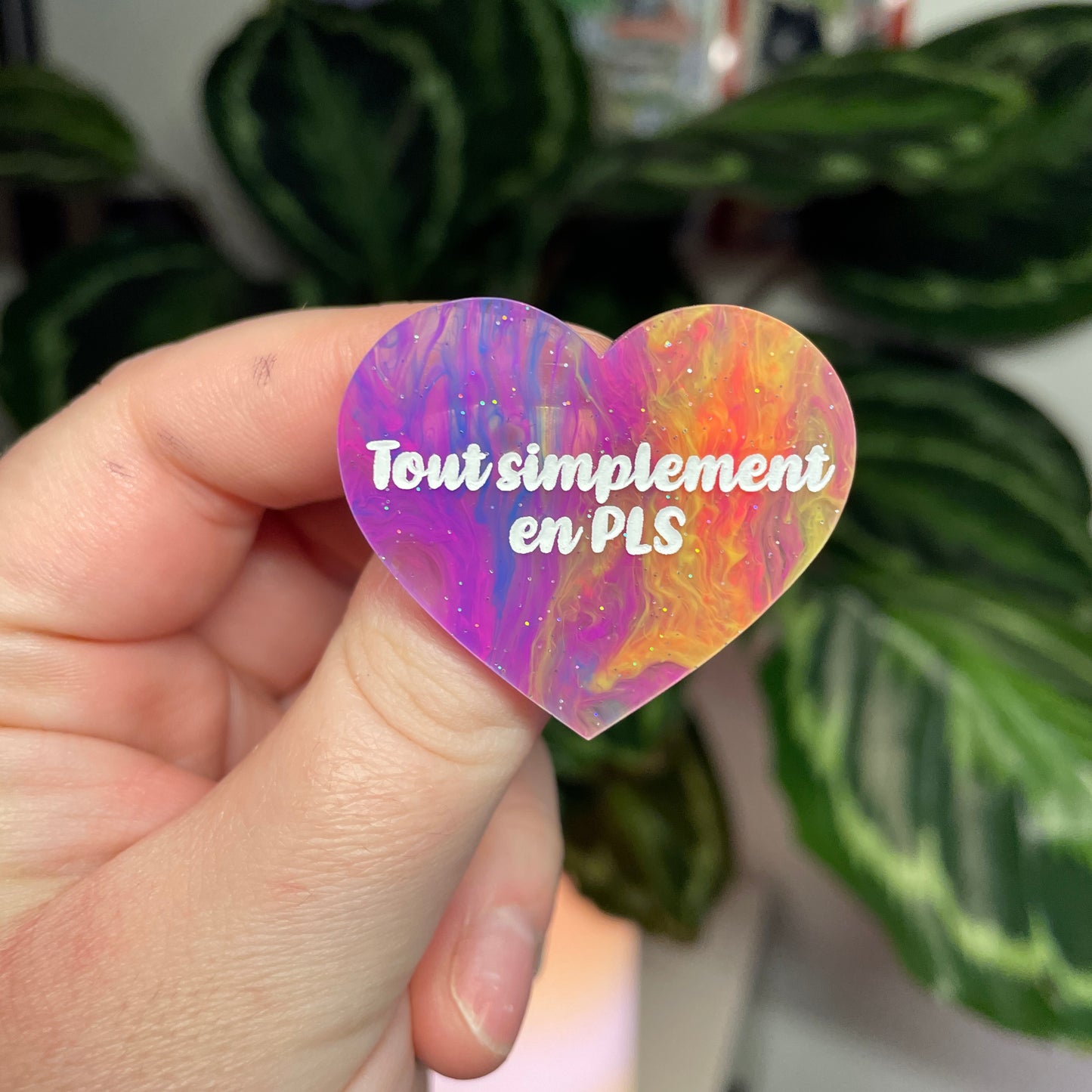 [Contrôle technique] Broche "Tout simplement en PLS" en acrylique marbrée multicolore