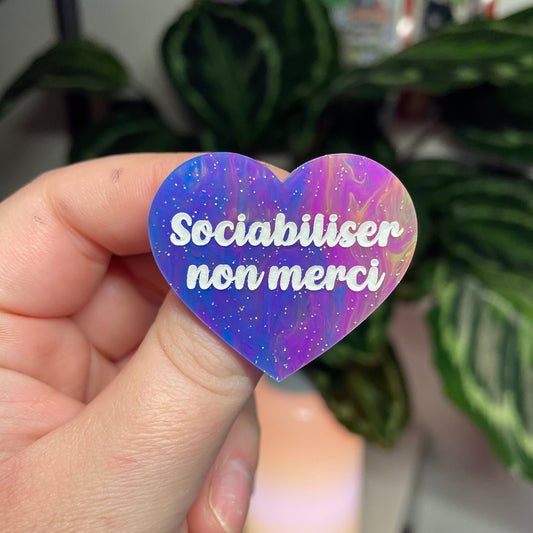 [Contrôle technique] Broche "Sociabiliser, non merci" en acrylique marbrée multicolore