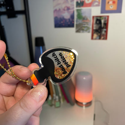 Porte-clés shaker doré "Bad bitch potion"