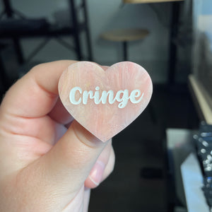 [CONTRÔLE TECHNIQUE] Broche "Cringe" en acrylique marbrée corail/orange