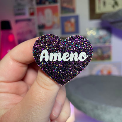 Broches "Ameno" et "Dorime" en acrylique à paillettes violettes