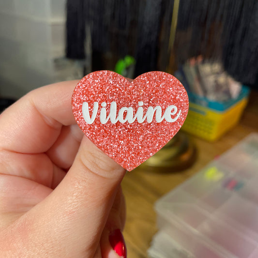 Broche "Vilaine" en acrylique à paillettes roses