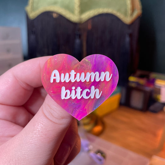 [Contrôle technique] Broche "Autumn bitch" en acrylique semi transparente marbrée multicolore