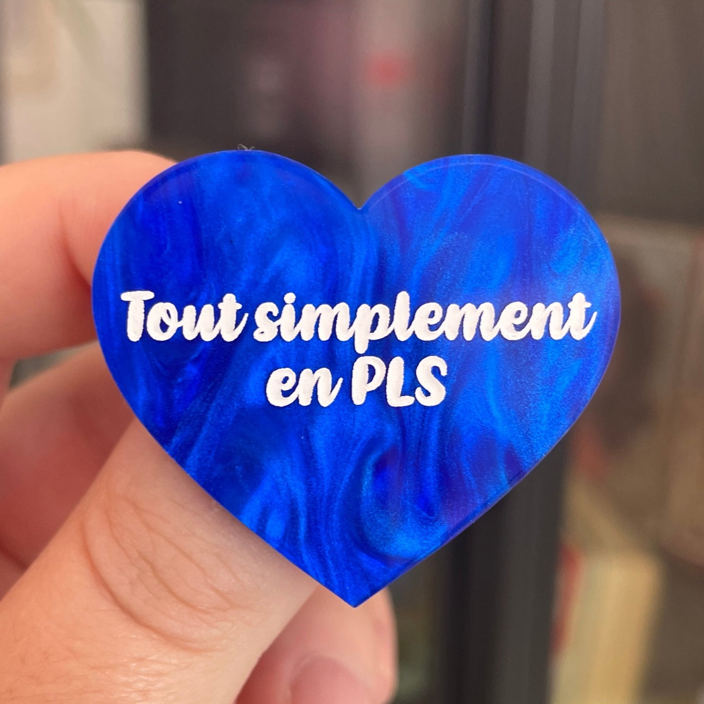 Broche "Tout simplement en PLS" en marbrée bleue foncée