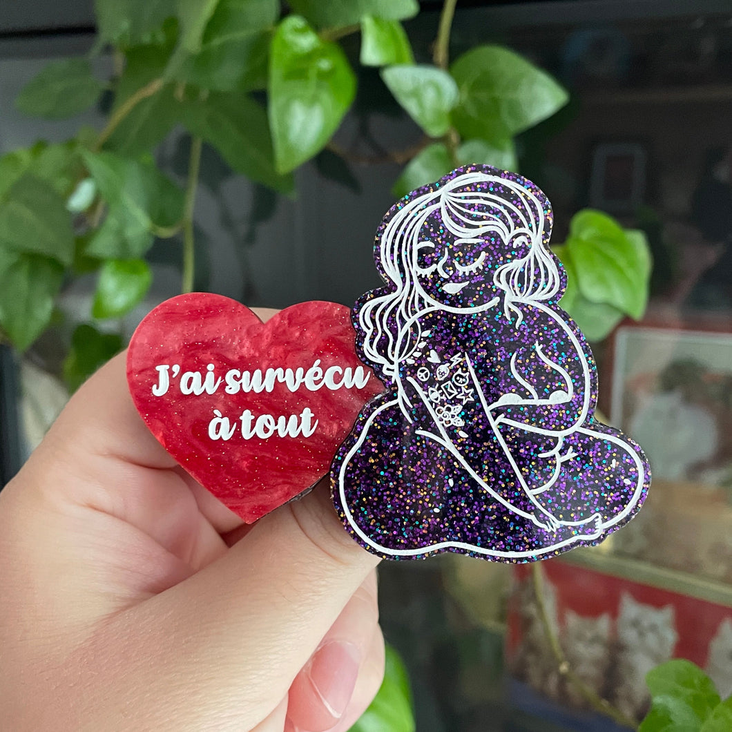 [COLLAB AVEC BIG BOOBS AND LITTLE TOES] Broche petite personne violette