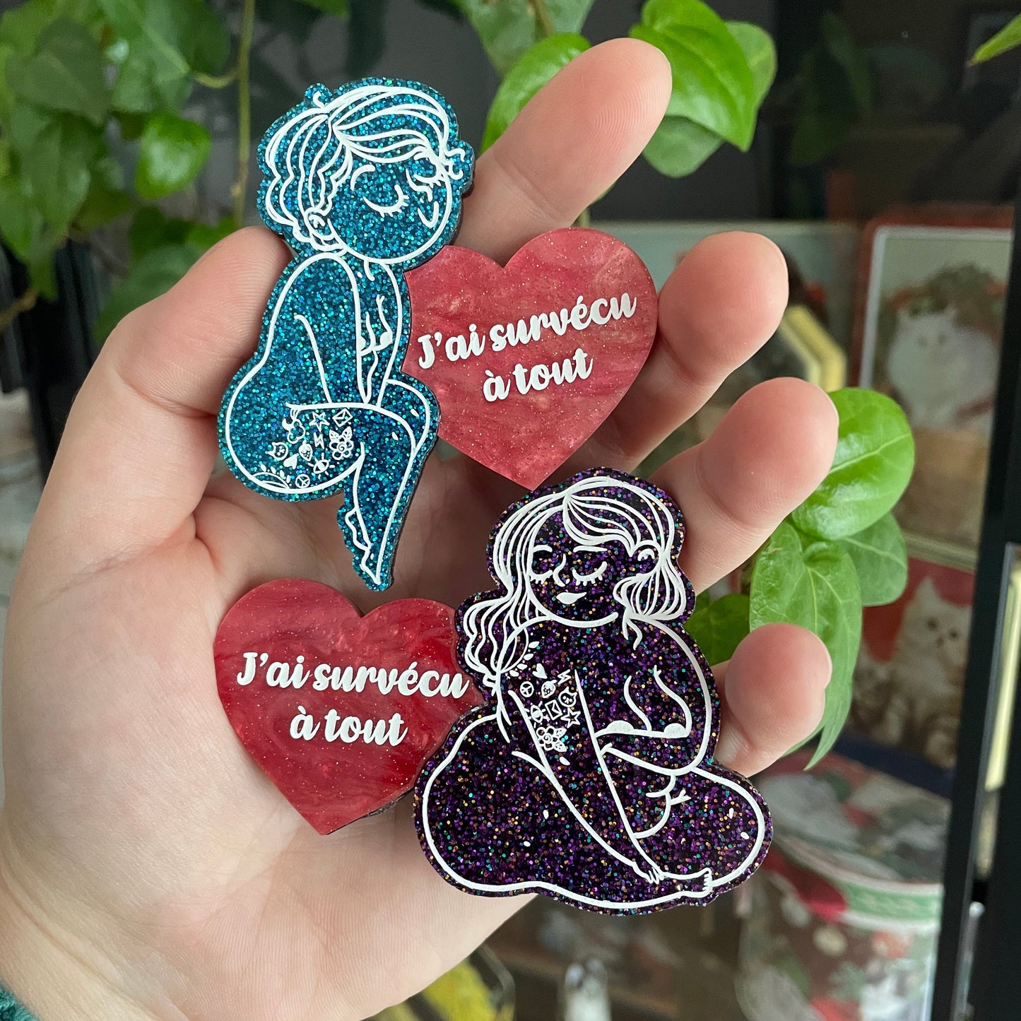 [COLLAB AVEC BIG BOOBS AND LITTLE TOES] Broche petite personne violette