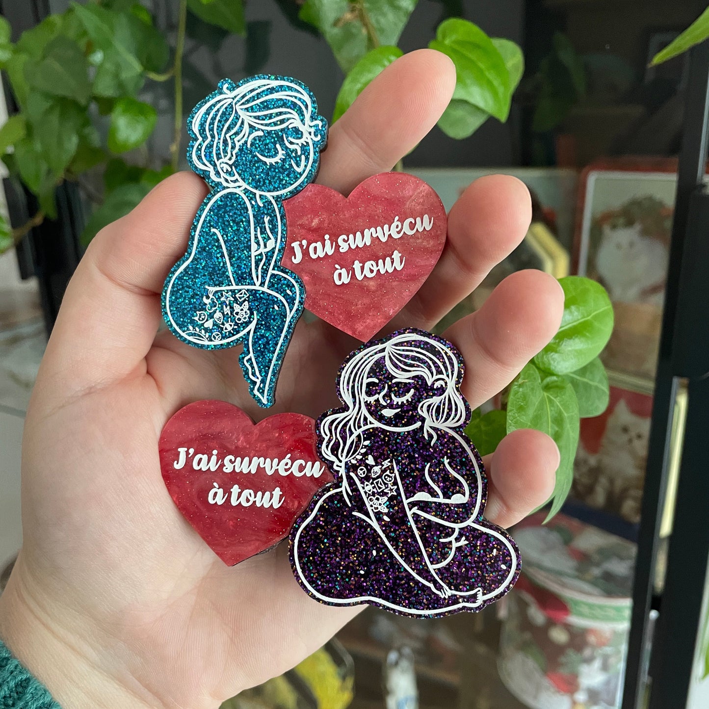 [COLLAB AVEC BIG BOOBS AND LITTLE TOES] Broche petite personne bleue