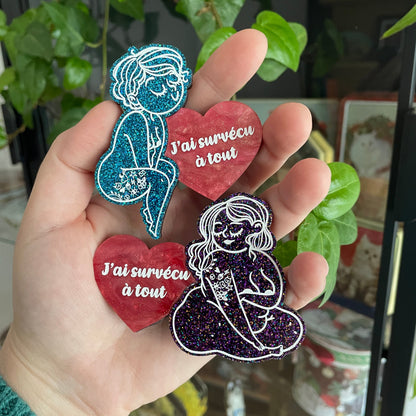 [COLLAB AVEC BIG BOOBS AND LITTLE TOES] Broche petite personne bleue