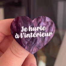 Charger l&#39;image dans la galerie, [CONTRÔLE TECHNIQUE] Broche &quot;Je hurle à l&#39;intérieur&quot; en acrylique marbrée violet foncé et clair