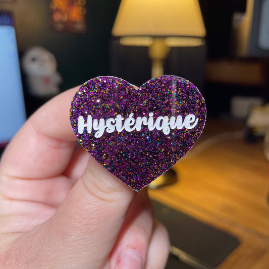Broche "Hystérique" en acrylique à paillettes violettes