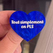 Charger l&#39;image dans la galerie, [CONTRÔLE TECHNIQUE] Broche &quot;Tout simplement en PLS&quot; en acrylique marbrée bleue