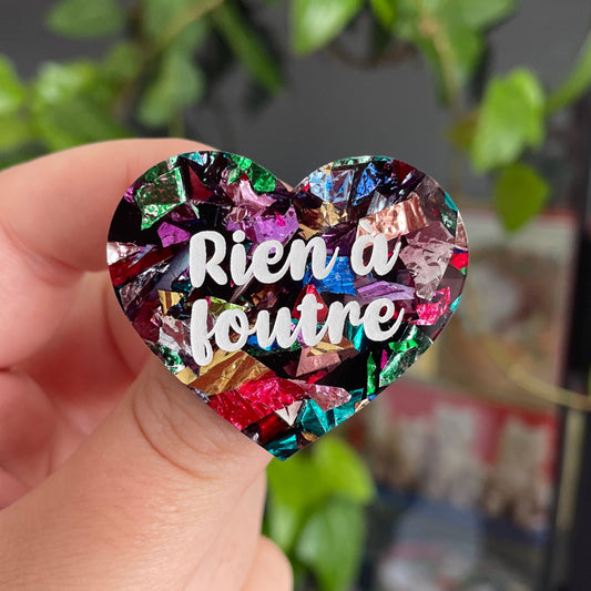 [CONTRÔLE TECHNIQUE] Broche "Rien à foutre" en acrylique à gros confettis multicolores
