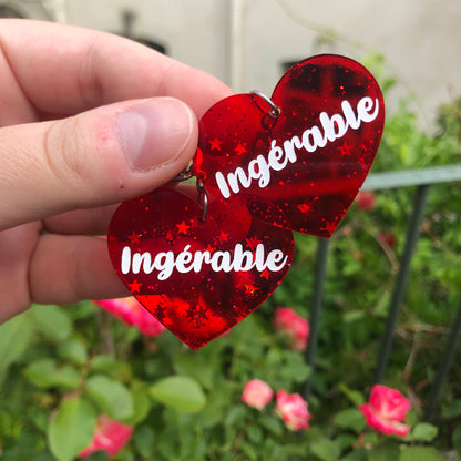 [ETOILES] Boucles d'oreilles "Ingérable" en acrylique transparente rouge à paillettes et étoiles