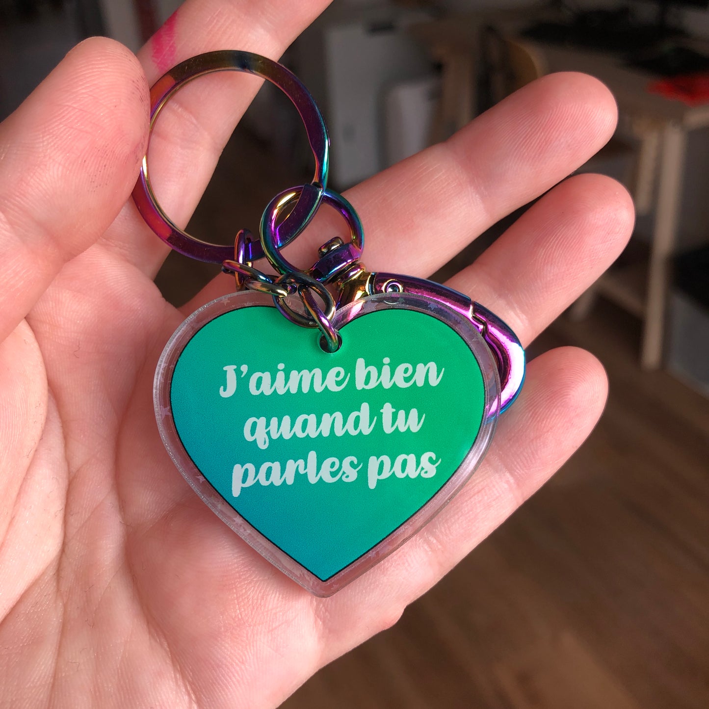 Porté clé "En vrai je t'écoute pas" / "J'aime bien quand tu parles pas"