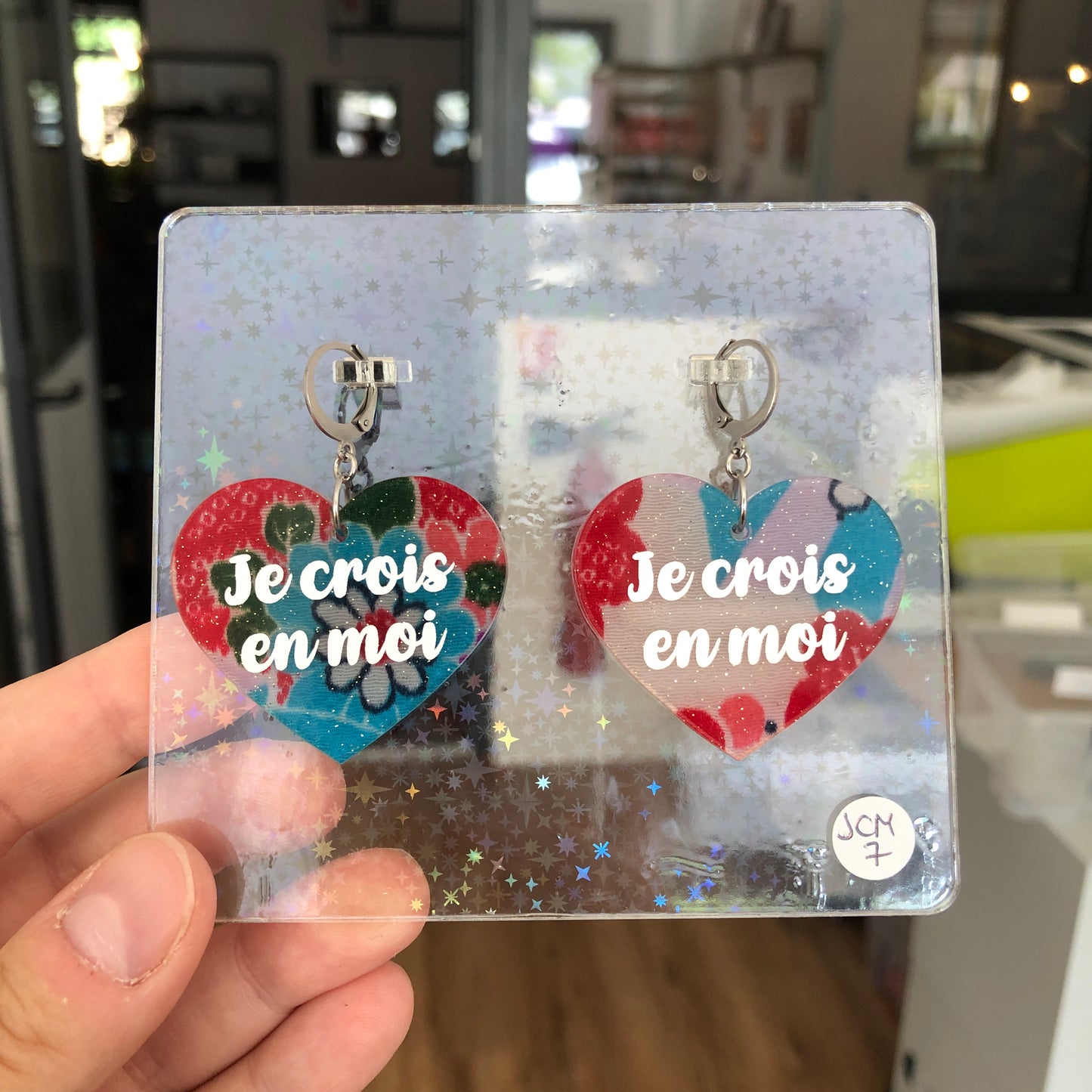 Boucles d'oreilles "Je crois en moi" en acrylique japonaise bleue/violette