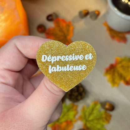 Broche "Dépressive et fabuleuse" en acrylique japonaise dorée et blanche ou marbrée orange