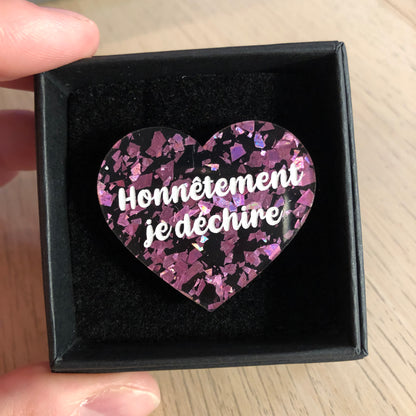 Broches "Contrôle technique" dans les tons violets