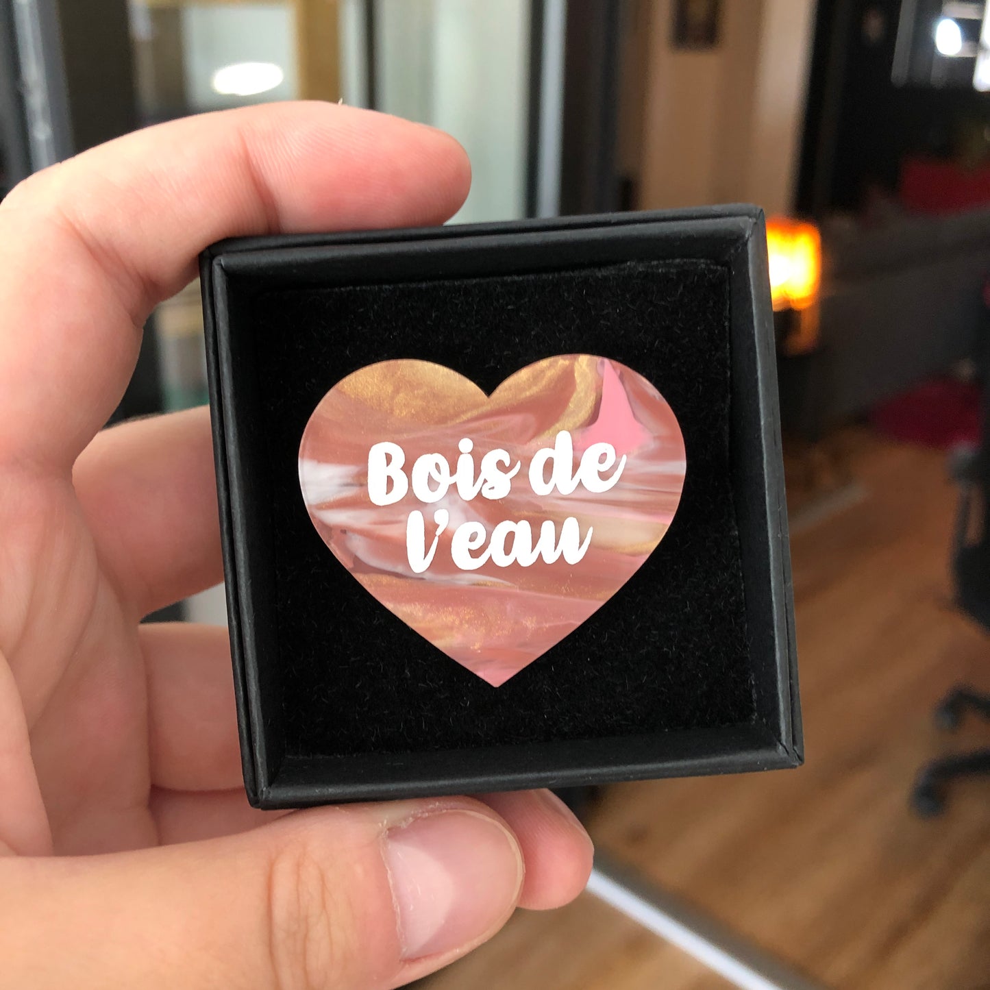 Broches "Contrôle technique" dans les tons roses