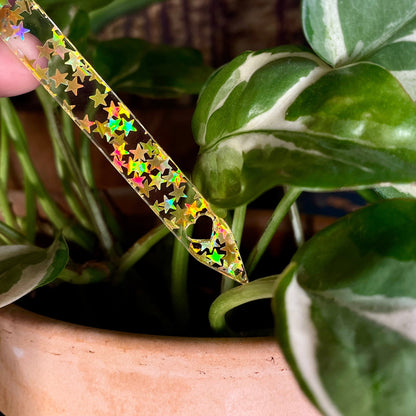 [CONTRÔLE TECHNIQUE] Pic à plante "Une feuille à la fois" en acrylique transparente avec des étoiles dorées