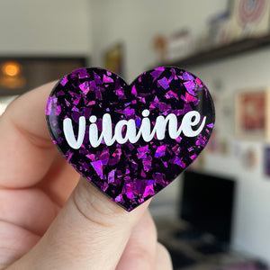 Broche "Vilaine" en acrylique noire à confettis galactiques violets