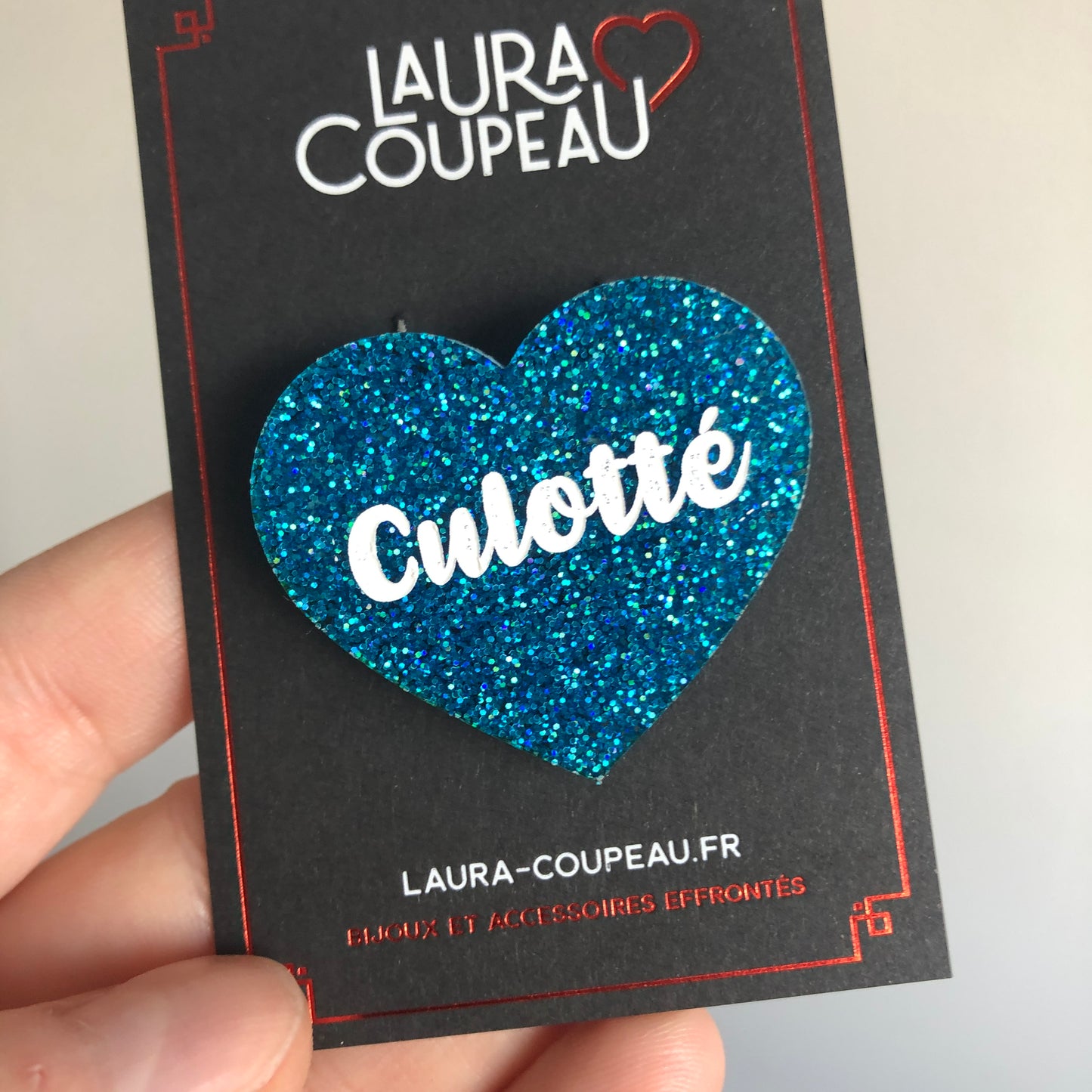 [MASCULIN] Broche "Culotté" en acrylique à paillettes bleues