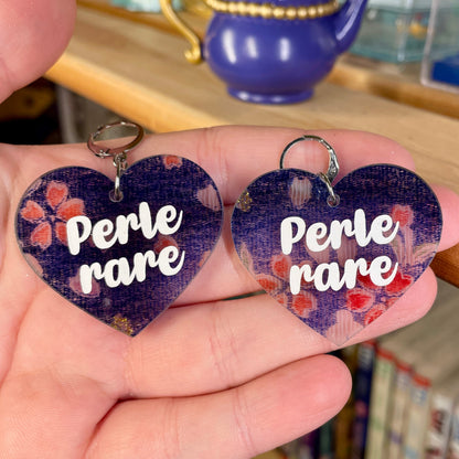 Boucles d'oreilles "Perle rare" en acrylique transparente avec du tissu japonais à l'intérieur